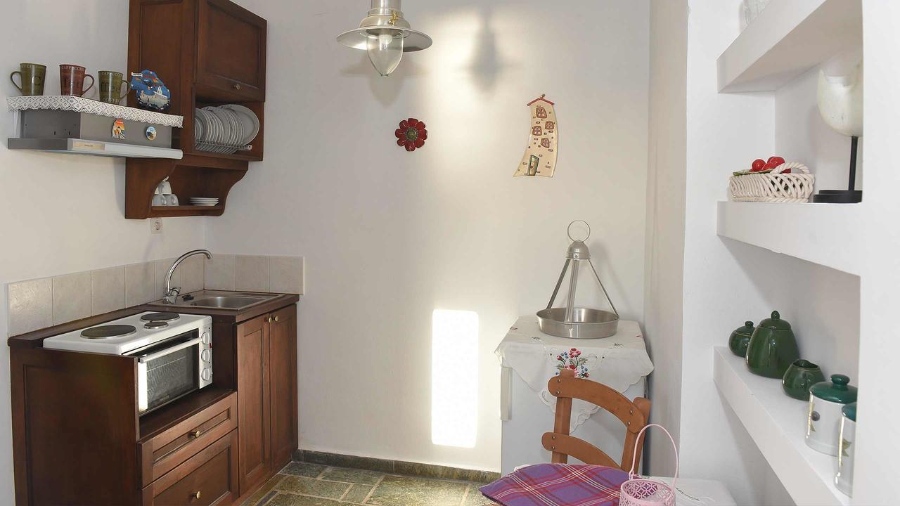 Ferienwohnung Anemos And Almyra Kini Exterior foto